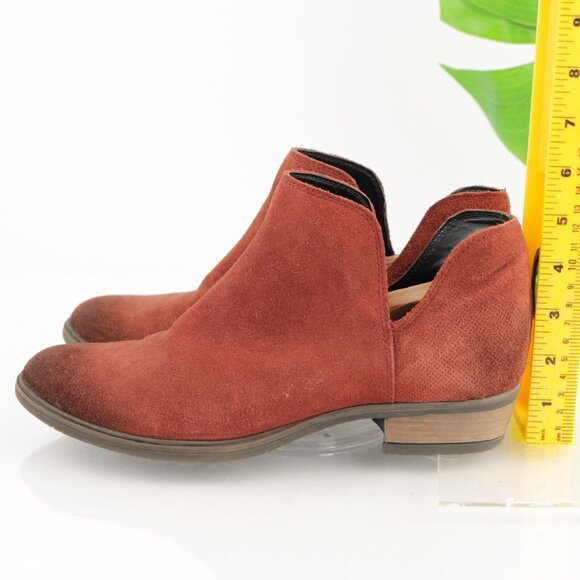 Crevo Womens Leighton Boot Size 9.5 Red Suede Bootie Block Heel Boho Distressed - Picture 7 of 12